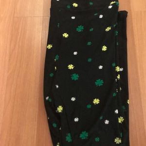 Lularoe TC St, Patty’s Day Leggings, worm Once